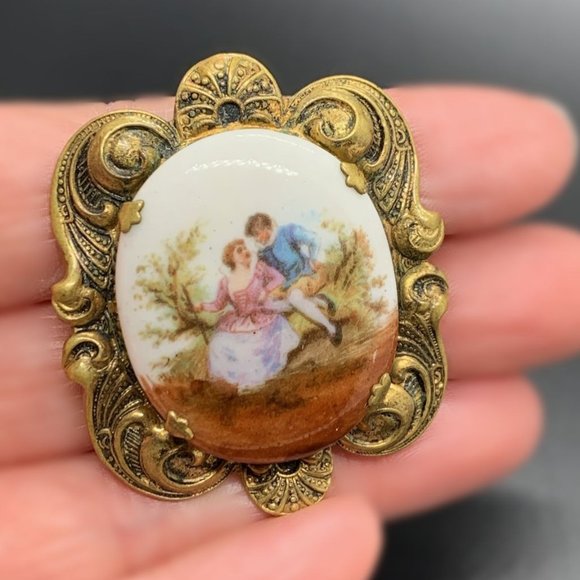 Jewelry - Romantic Courting Couple Picture Brooch Gold Tone Painted Porcelain 1-3/4"
